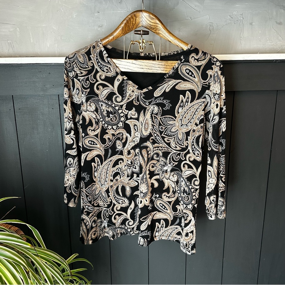 Croft & Barrow Women’s Black & Tan Paisley 3/4” Sleeve V Neck Blouse Size XL